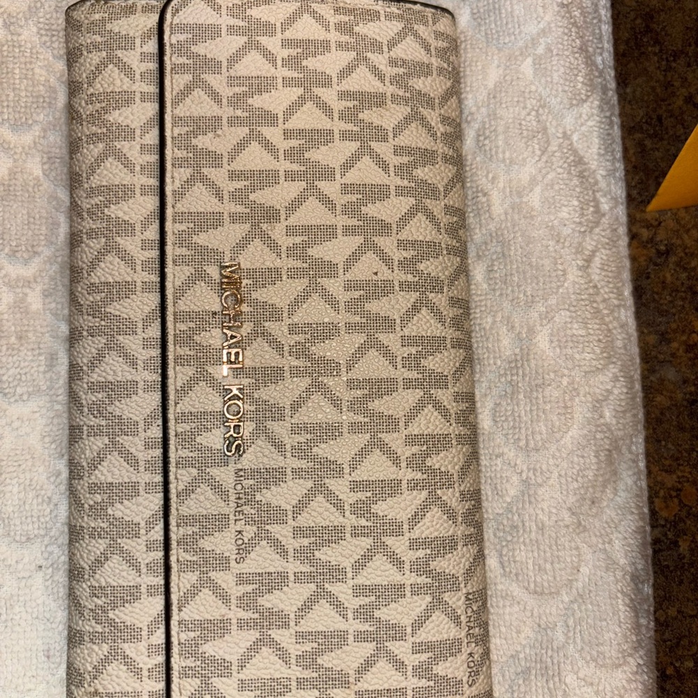 Michael Kors Beige Monogram Wallet
